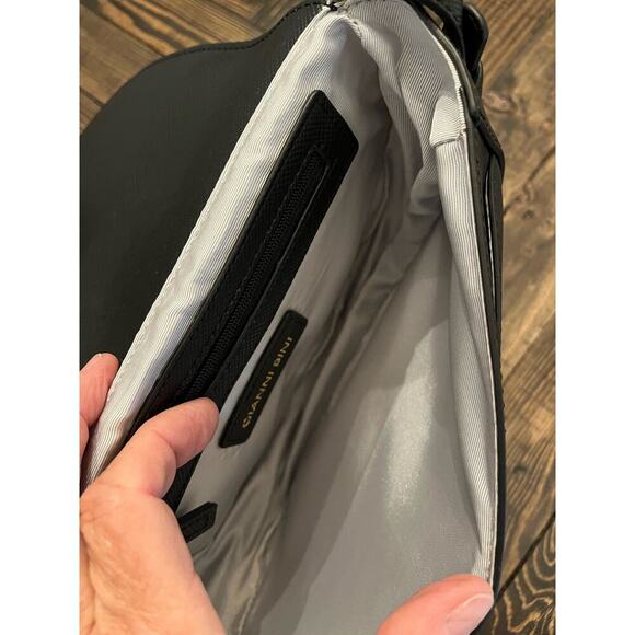 Gianni Bini Black Neutral Crossbody Purse Travel Gift Classic Preppy Academia - Picture 8 of 10